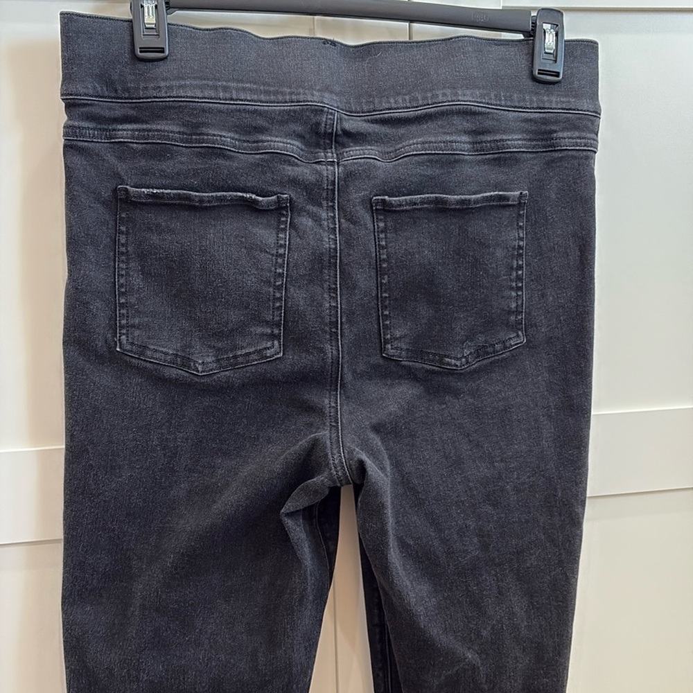 Spanx black distressed skinny jeans size 1 - Picture 2 of 3